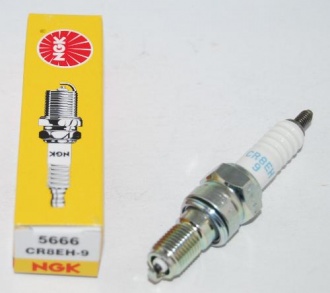 CR8EH-9  wieca zaponowa NGK